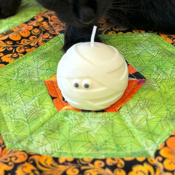 Miniature Mummy Candle. Soy/Paraffin blend, Multiple Scents Bundled Discount - Picture 2 of 2
